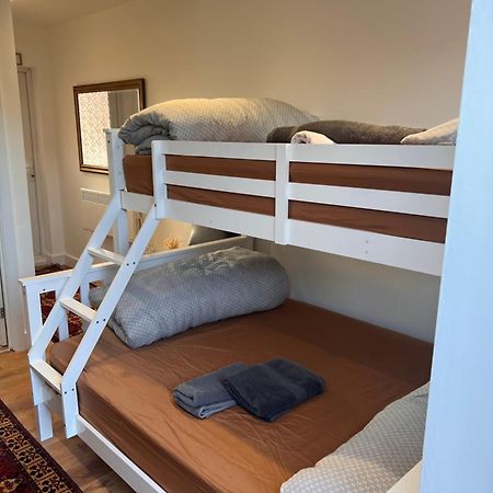 1 Bedroom & Bathroom Dorney Esterno foto